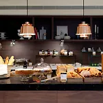 Alexandra Hotel, Curio Collection By Hilton 4*