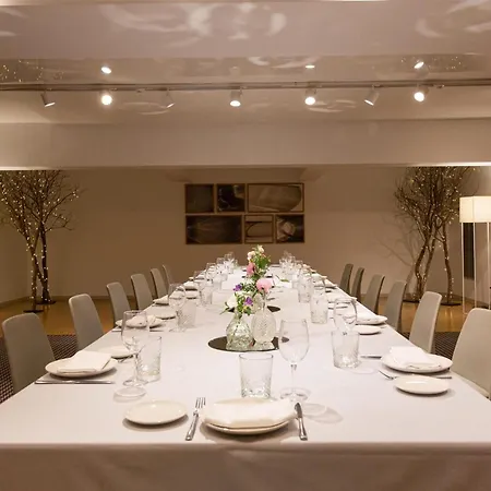 Hotel Alexandra Hotel, Curio Collection By Hilton