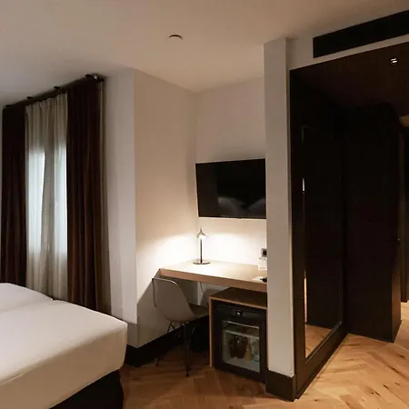 Alexandra Hotel, Curio Collection By Hilton 4* Barcelona