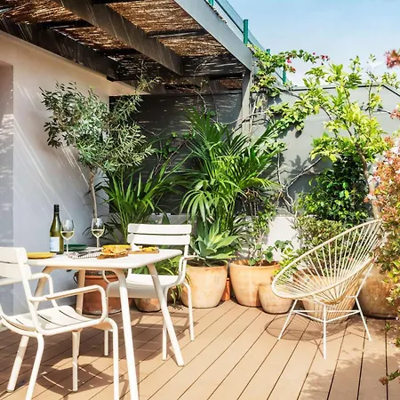 ホテル アレクサンドラ キュリオ コレクション バイ ヒルトン バルセロナ