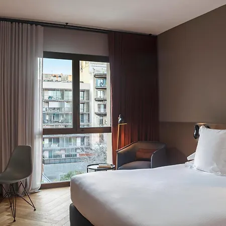 Hotel Alexandra Hotel, Curio Collection By Hilton