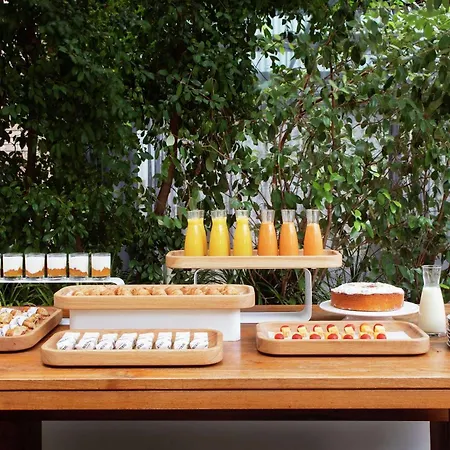 ホテル アレクサンドラ キュリオ コレクション バイ ヒルトン 4*