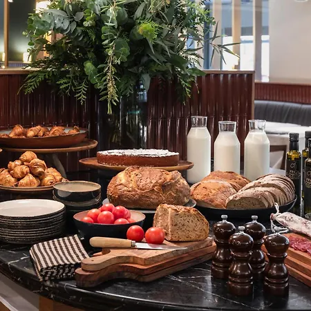 Alexandra Hotel, Curio Collection By Hilton Barcelona