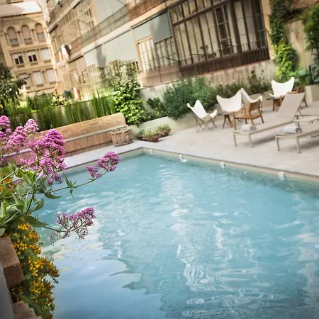 Alexandra Hotel, Curio Collection By Hilton