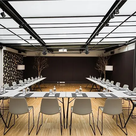 アレクサンドラ キュリオ コレクション バイ ヒルトン バルセロナ