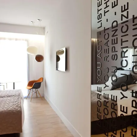 ホテル アレクサンドラ キュリオ コレクション バイ ヒルトン