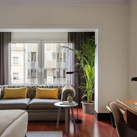 アレクサンドラ キュリオ コレクション バイ ヒルトン