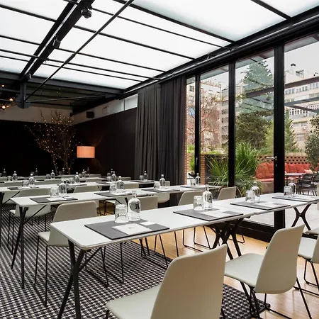 アレクサンドラ キュリオ コレクション バイ ヒルトン ホテル バルセロナ