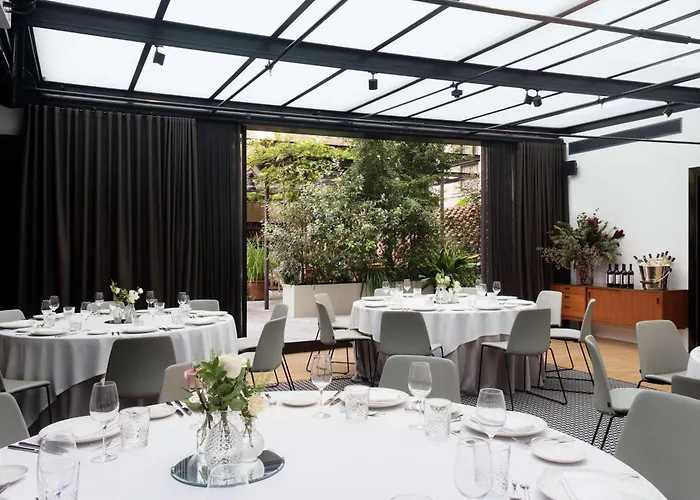 Alexandra Hotel, Curio Collection By Hilton Hotell 4*