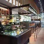 Alexandra Hotel, Curio Collection By Hilton Hotel 4*